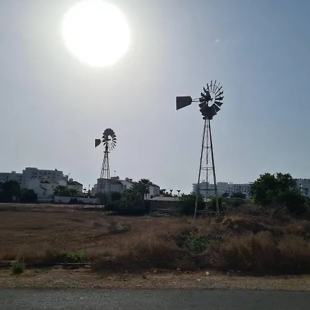 Вилла Walk To Center & Beach- Your Dream Escape, Blue Island *