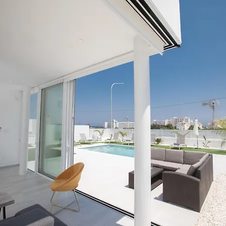 Walk To Beach- Protaras- Pool Villa, Blue Island *