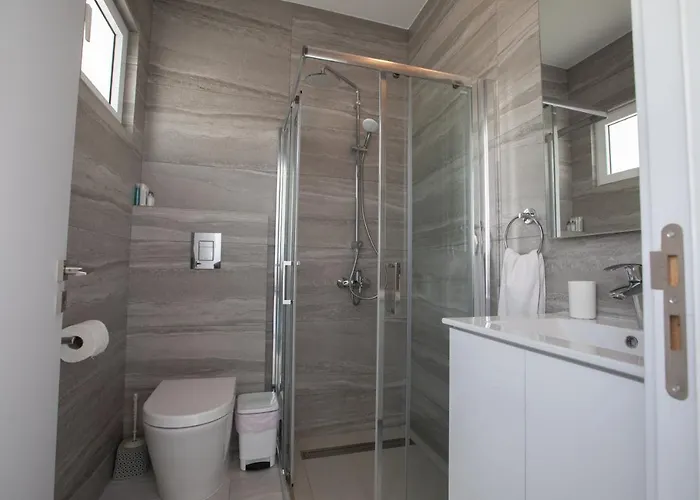 Walk To Beach- Central Protaras- Pool Villa, Blue Island Villa *