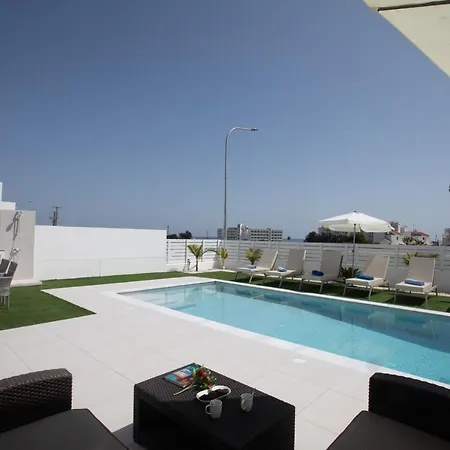 Walk To Beach- Protaras- Pool Villa, Blue Island Protaras