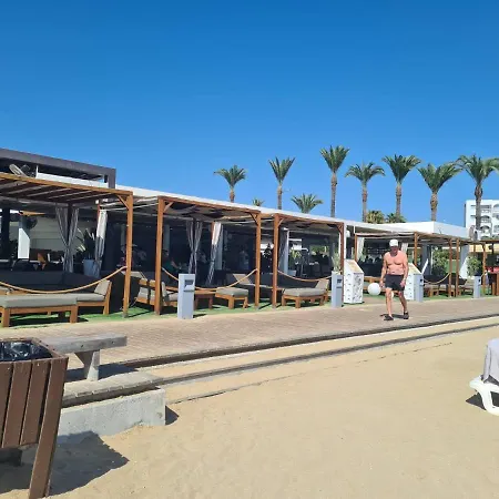 Walk To Beach- Protaras- Pool Villa, Blue Island